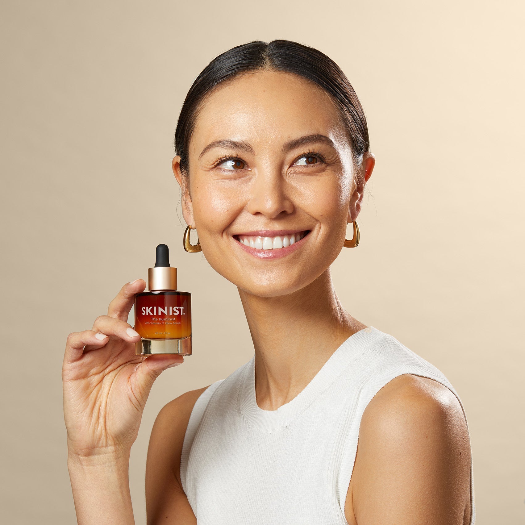 The Iluminist – Vitamin C Brightening Serum for Dull Skin