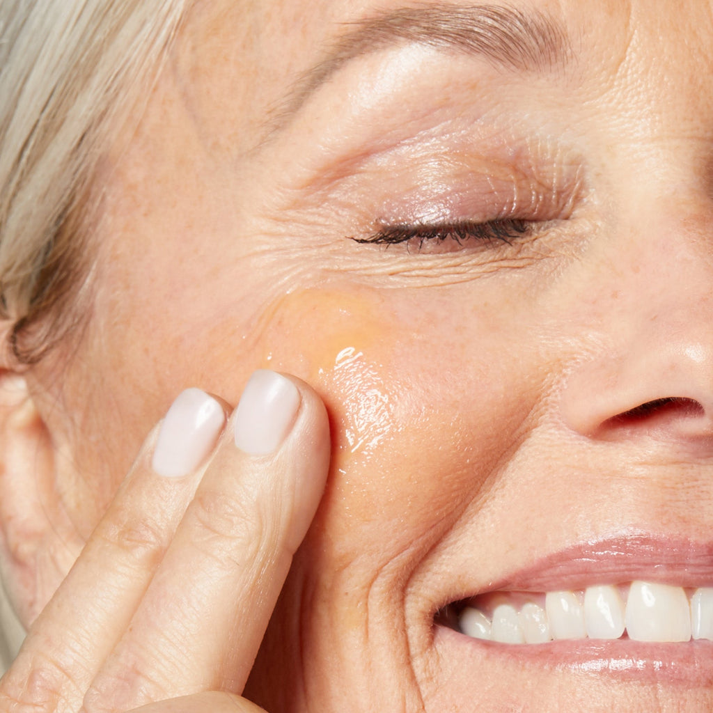 The Iluminist – Vitamin C Brightening Serum for Dull Skin